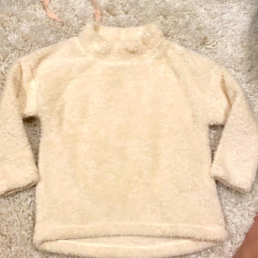 Uniqlo fluffy fleece top size 3/4